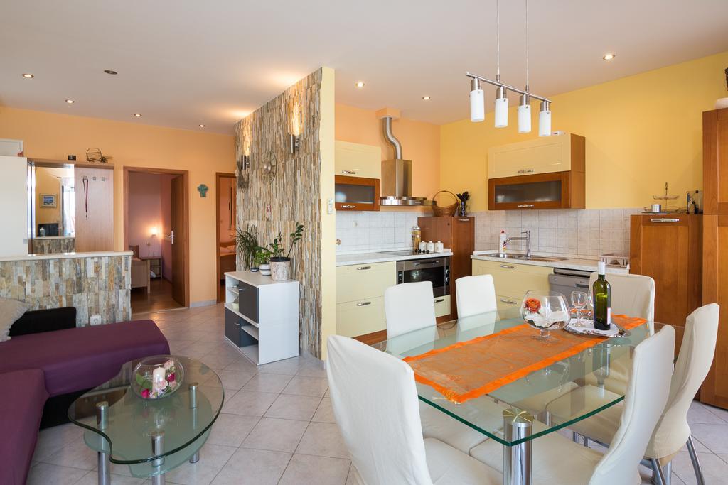 Apartments Marina Τρογκίρ Εξωτερικό φωτογραφία